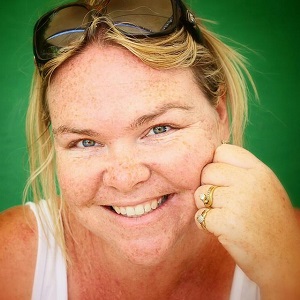 Erin Travel with Bender