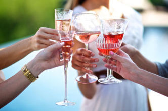 christmas cheers home wanderlust