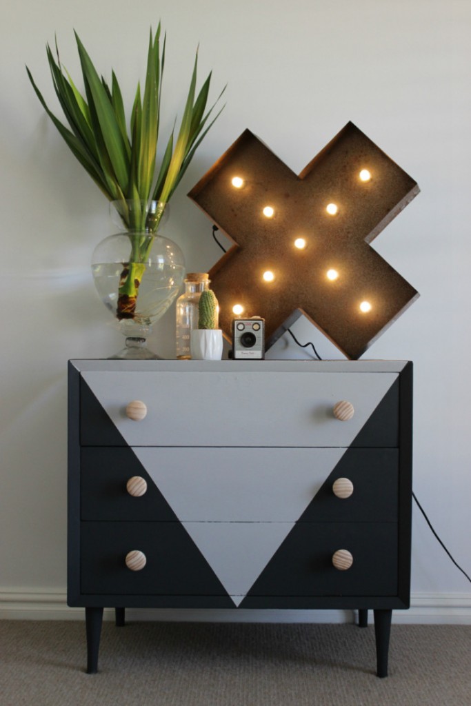 Friday Favourite Katrina Chambers painting